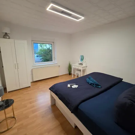 Haus Mit Garten Und Trasse * Neurenberg